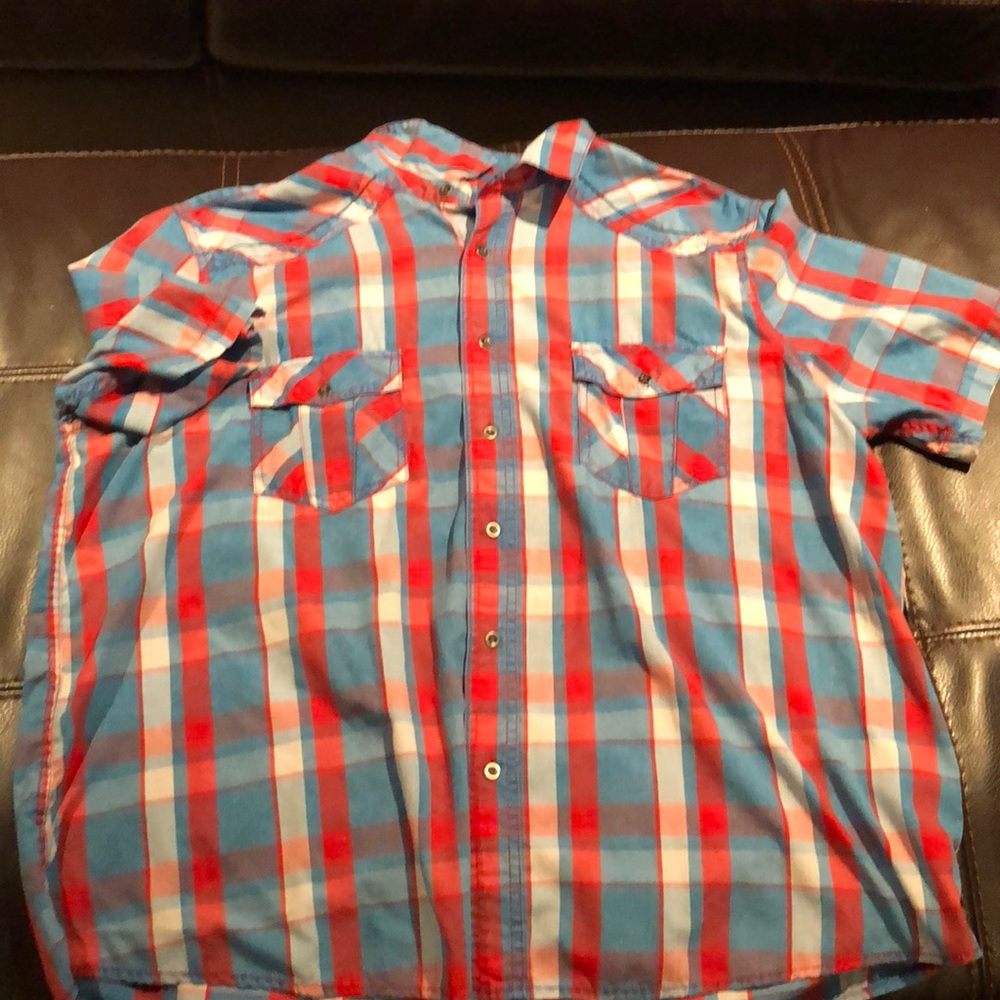 No boundaries short sleeve button down shirt 2xl
